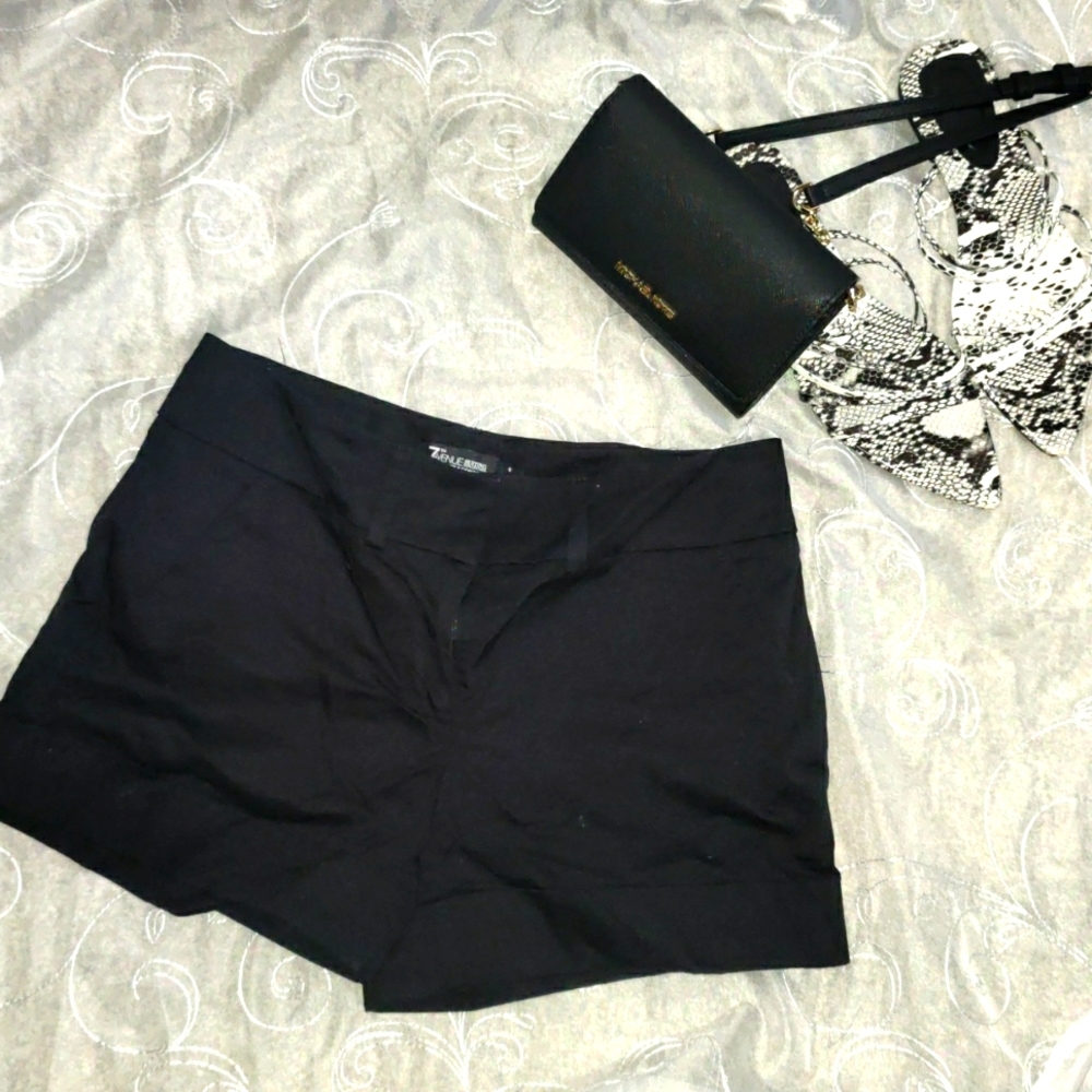 New York & Company shorts